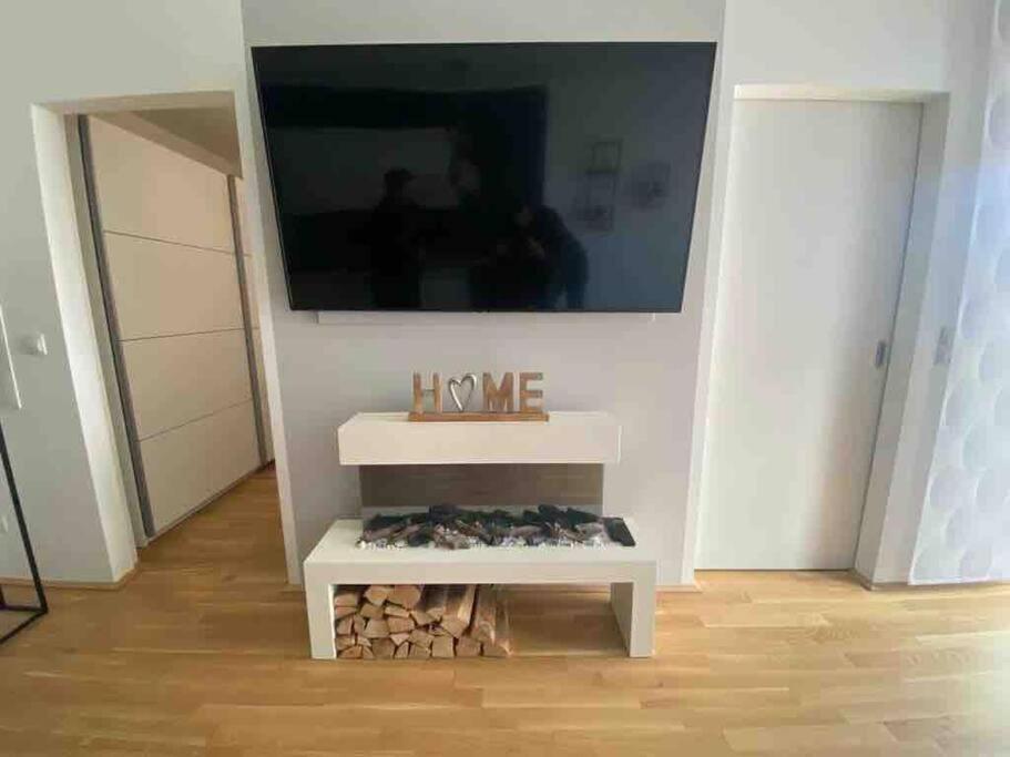 וינה Moderne Wohnung In Der Toplage Inkl. Garage מראה חיצוני תמונה